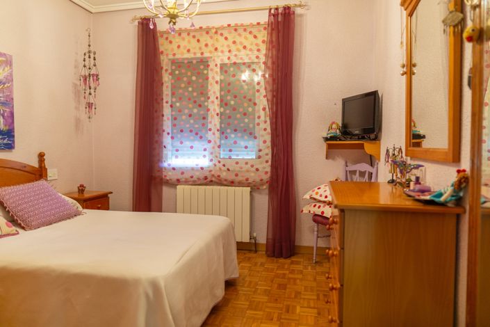 Image No.42-4 Bed Villa for sale