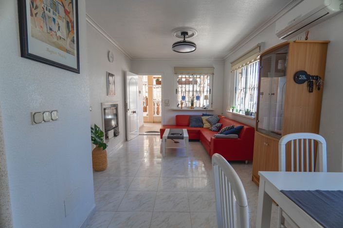 Image No.8-Villa de 4 chambres à vendre à Ciudad Quesada