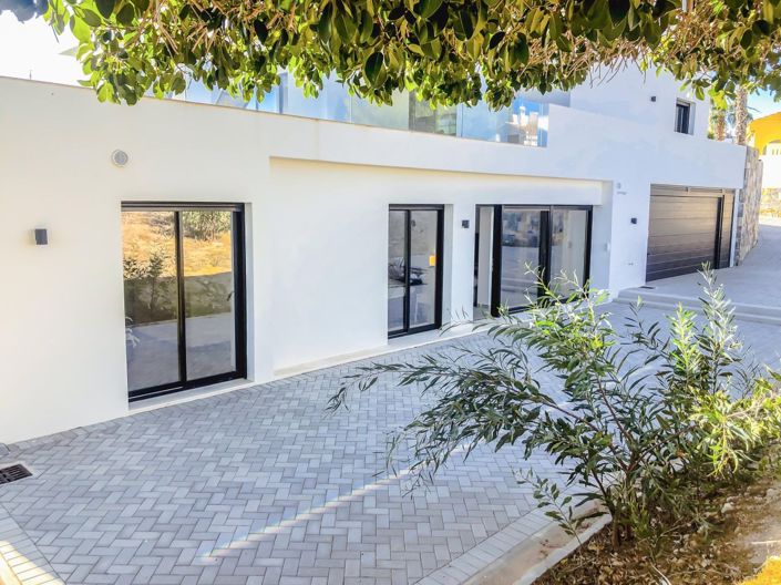 Image No.25-5 Bed Villa for sale