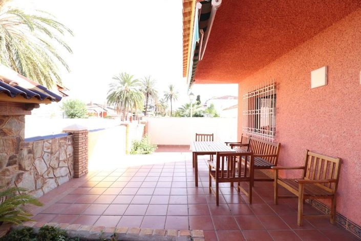 Image No.3-5 Bed Villa for sale