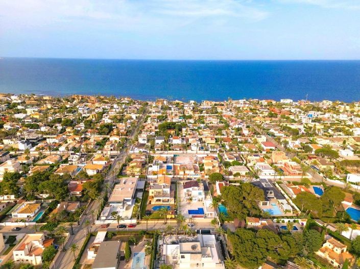 Image No.9-5 Bed Villa for sale