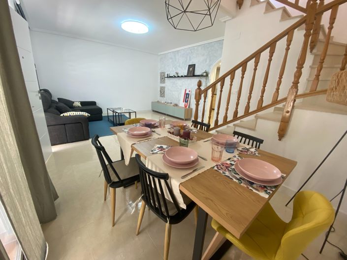 Image No.3-3 Bed Townhouse for sale