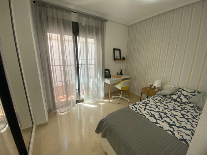 Image No.5-3 Bed Townhouse for sale