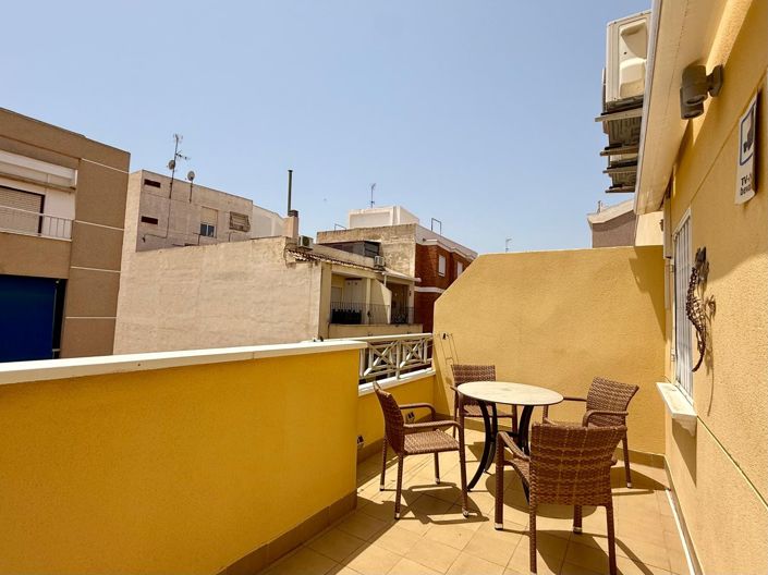 Image No.2-Appartement de 2 chambres à vendre à Torrevieja