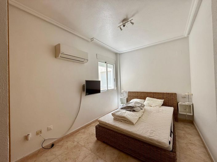 Image No.6-Appartement de 2 chambres à vendre à Torrevieja