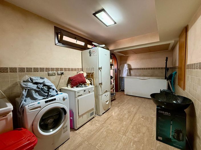 Image No.21-5 Bed Villa for sale