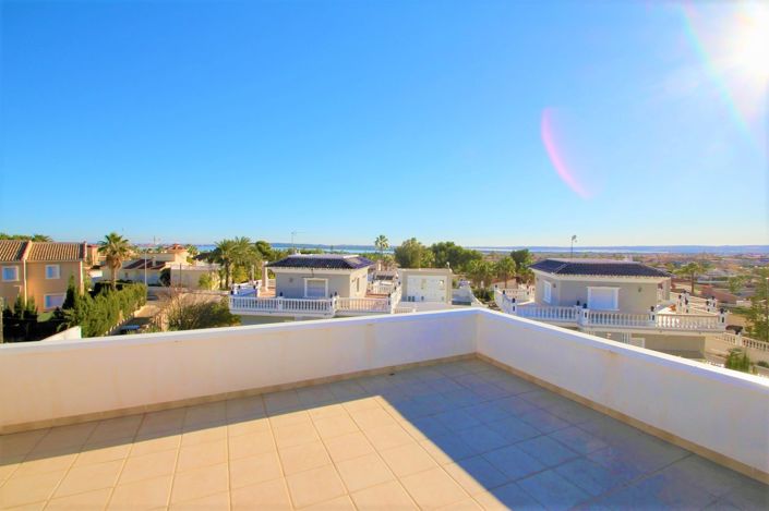 Image No.17-3 Bed Villa for sale