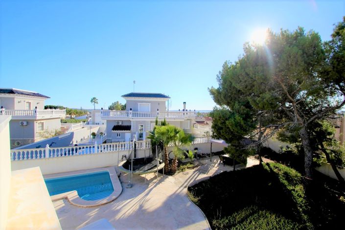 Image No.19-3 Bed Villa for sale