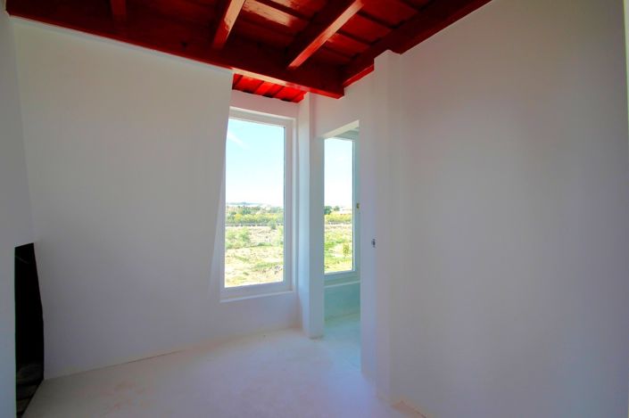 Image No.10-3 Bed Villa for sale