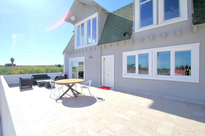 Image No.3-3 Bed Villa for sale