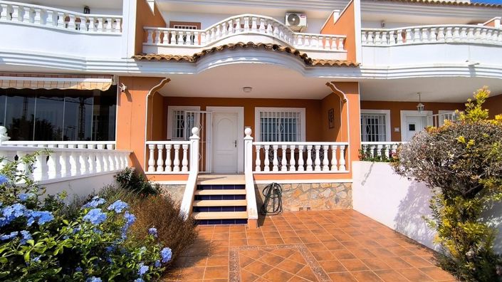 Image No.35-3 Bed Townhouse for sale