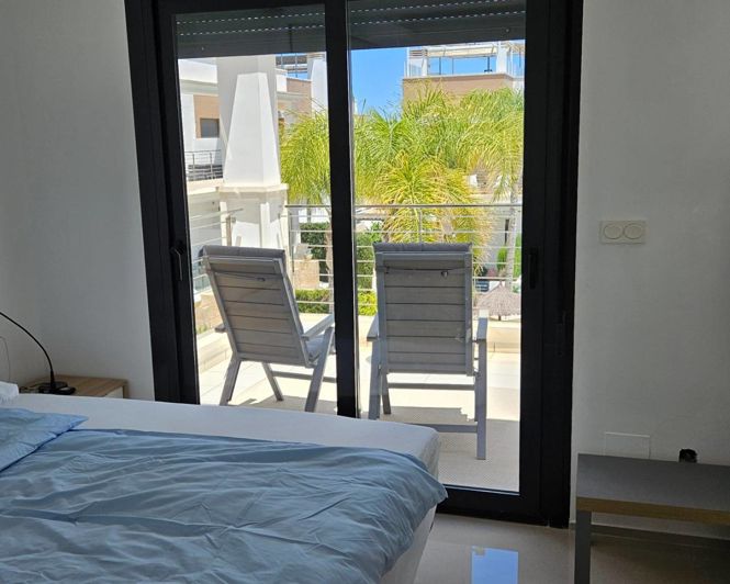 Image No.10-3 Bed Townhouse for sale