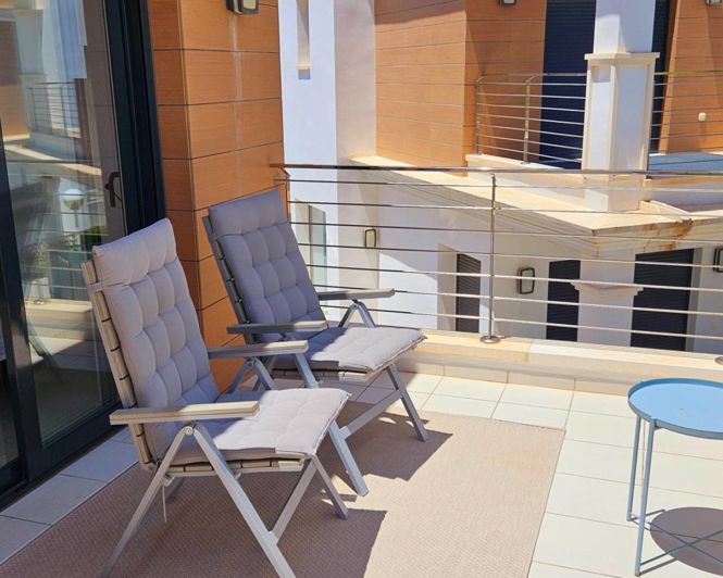 Image No.34-3 Bed Townhouse for sale