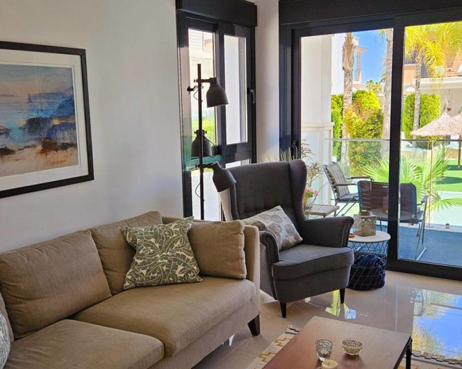 Image No.8-3 Bed Townhouse for sale