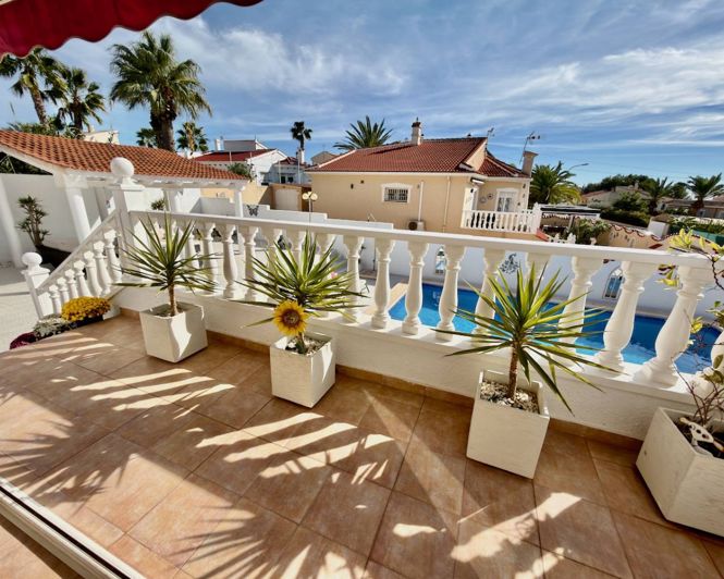 Image No.29-4 Bed Villa for sale