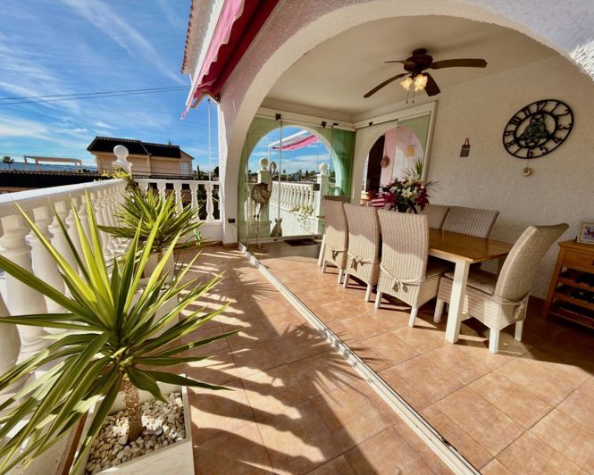 Image No.8-4 Bed Villa for sale