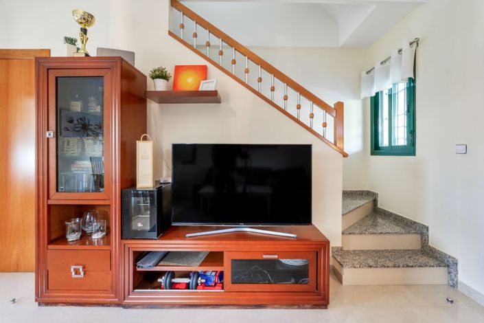 Image No.14-3 Bed House for sale