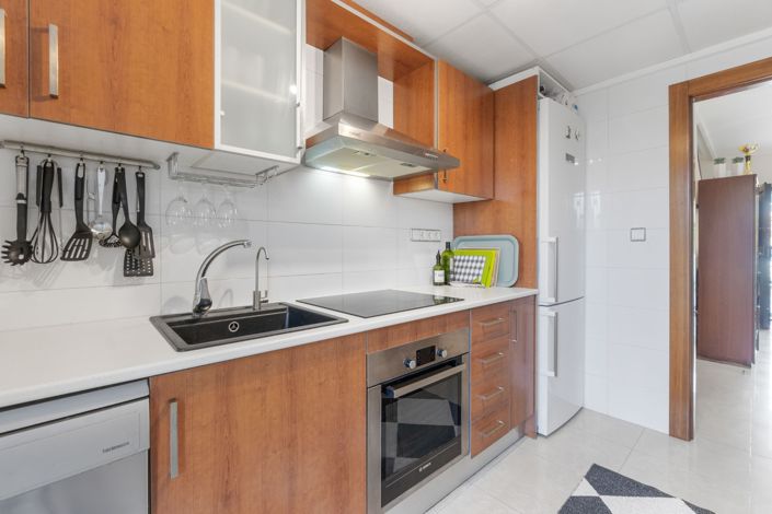 Image No.16-3 Bed House for sale