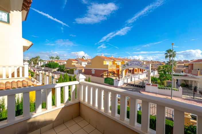 Image No.24-3 Bed House for sale