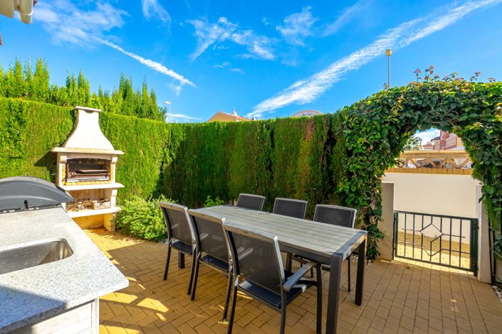 Image No.35-3 Bed House for sale