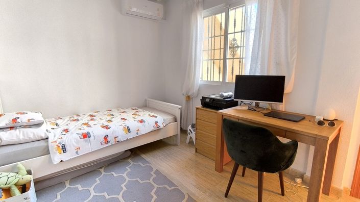 Image No.16-3 Bed House for sale