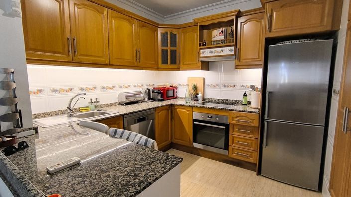 Image No.3-3 Bed House for sale