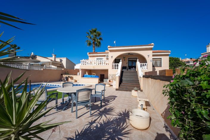 Image No.31-3 Bed Villa for sale