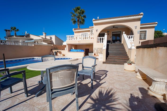 Image No.38-3 Bed Villa for sale