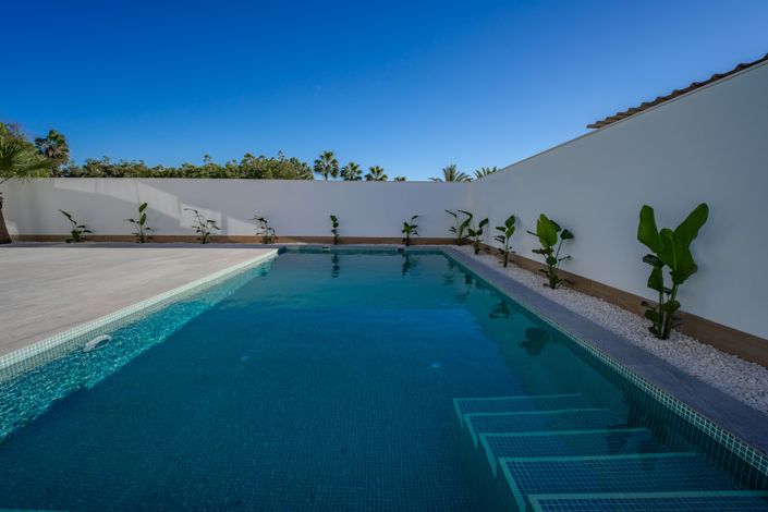 Image No.15-4 Bed Villa for sale