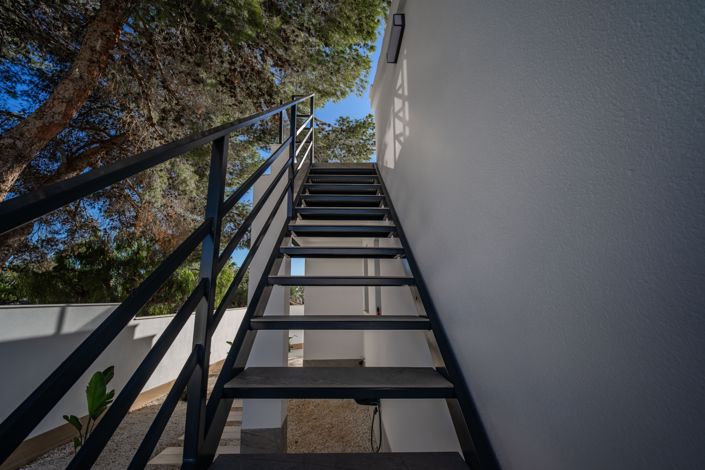 Image No.17-4 Bed Villa for sale