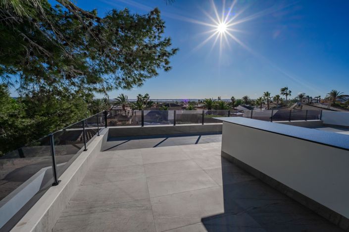 Image No.18-4 Bed Villa for sale