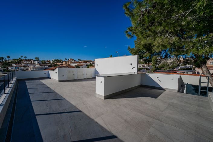 Image No.19-4 Bed Villa for sale