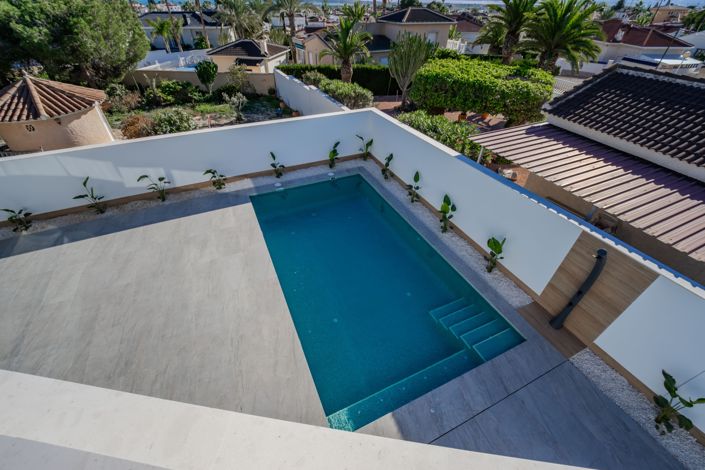 Image No.22-4 Bed Villa for sale