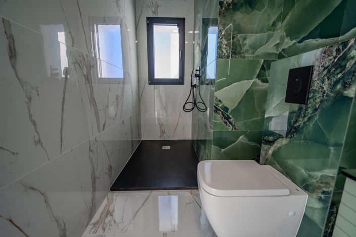 Image No.57-4 Bed Villa for sale