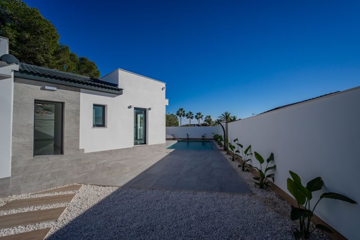 Image No.13-4 Bed Villa for sale