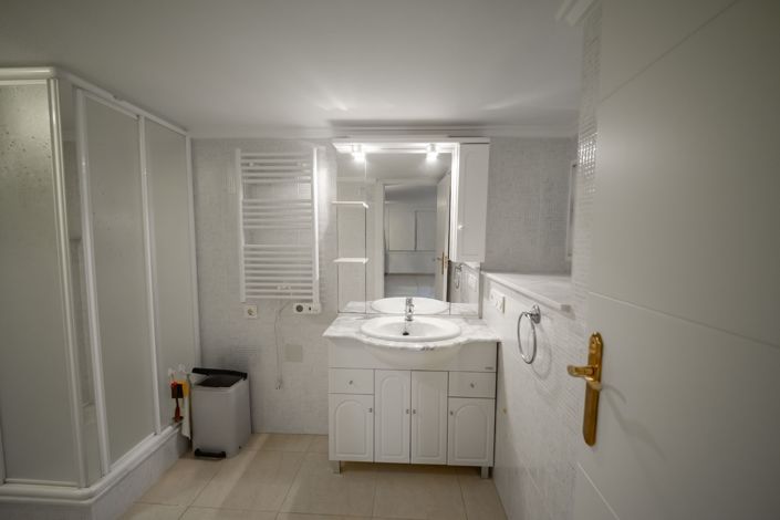 Image No.21-2 Bed Bungalow for sale