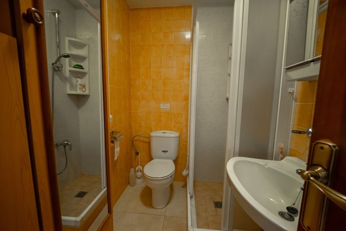 Image No.24-2 Bed Bungalow for sale