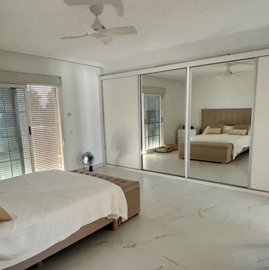 o1jbetmr351r9v1q5omq1n2b19qr2j