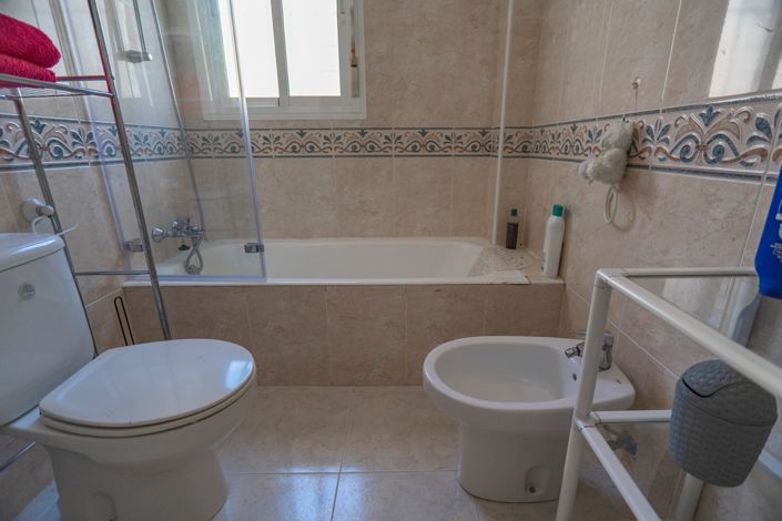 Image No.9-2 Bed Apartment for sale