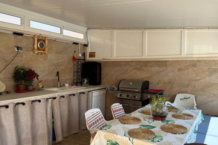 Image No.13-3 Bed House for sale