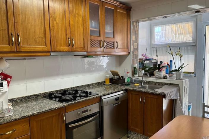 Image No.5-3 Bed House for sale