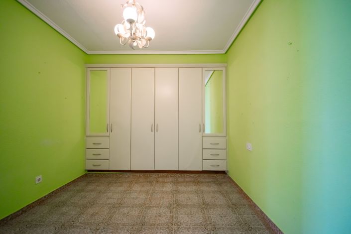 Image No.11-2 Bed Bungalow for sale