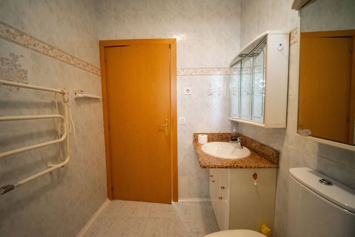 Image No.13-2 Bed Bungalow for sale