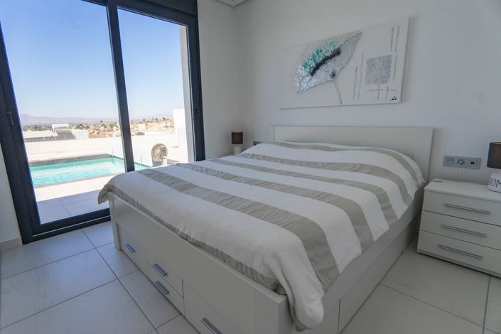 Image No.22-4 Bed Villa for sale