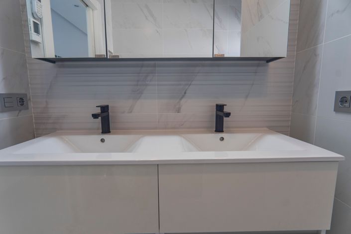 Image No.41-4 Bed Villa for sale