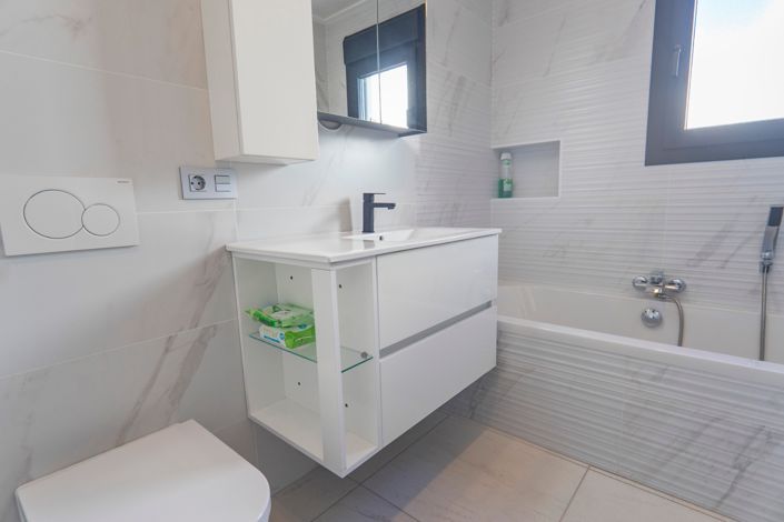 Image No.43-4 Bed Villa for sale