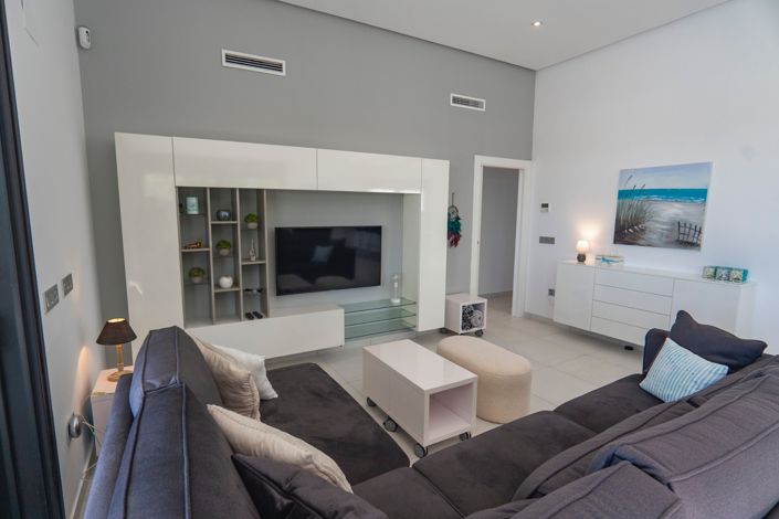 Image No.6-4 Bed Villa for sale