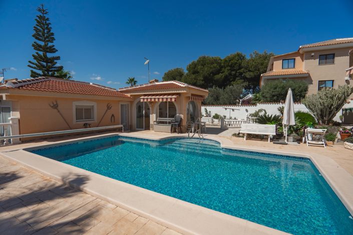 Image No.26-4 Bed Villa for sale