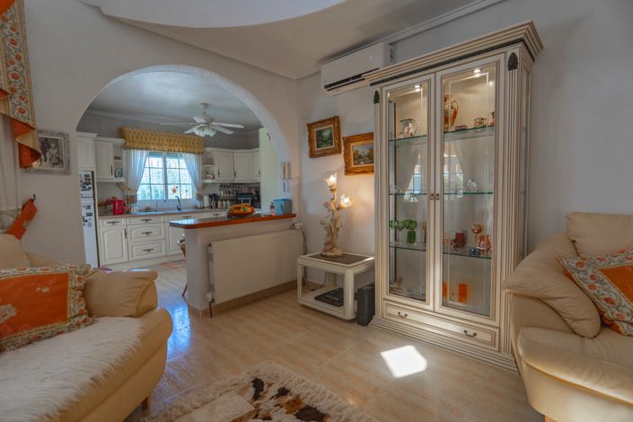 Image No.36-4 Bed Villa for sale