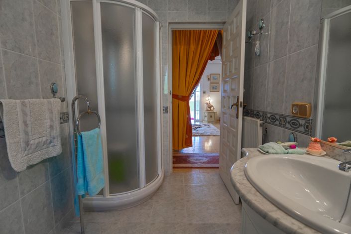 Image No.55-4 Bed Villa for sale